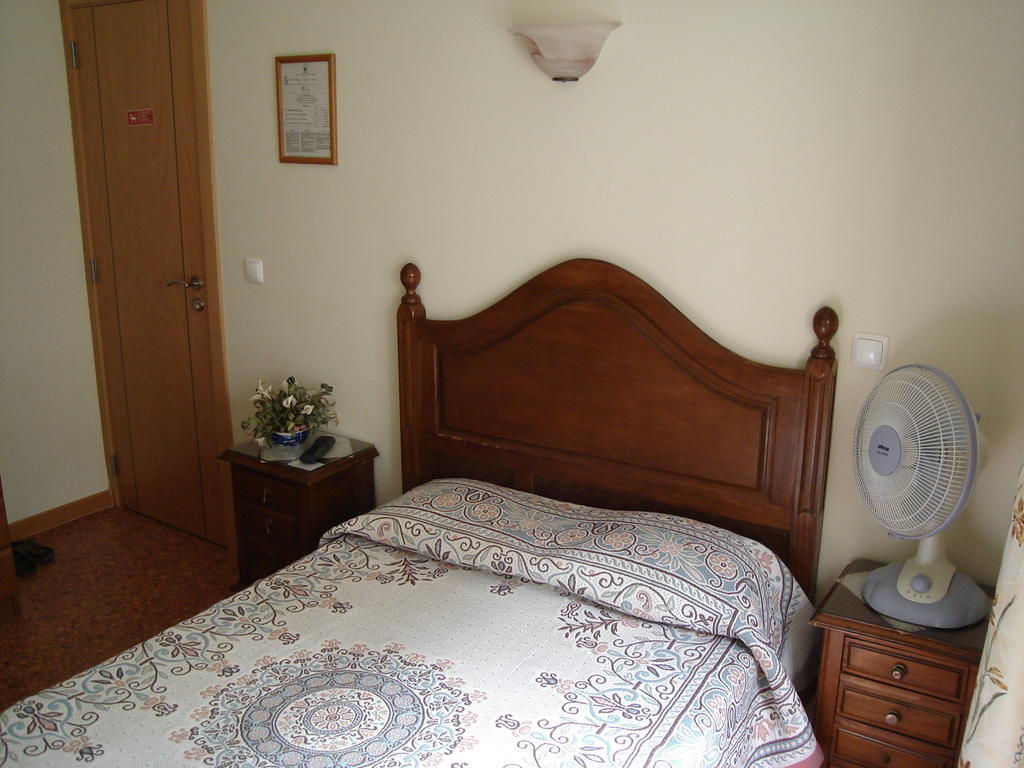 Hotel Perola Da Baixa Lissabon Zimmer foto